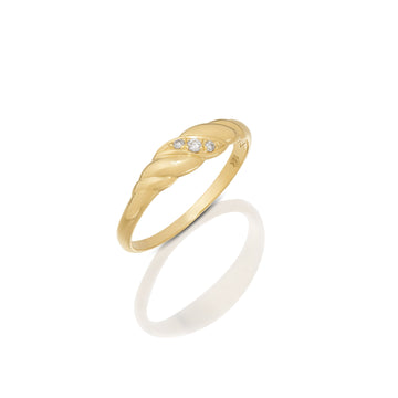 Nora Three diamonds ring